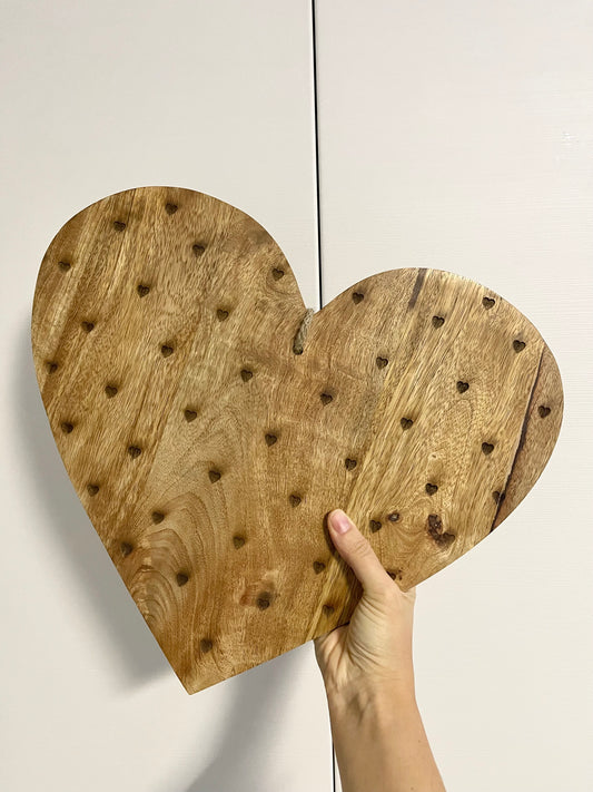 Maxi tagliere a forma di cuore con tanti cuoricini - IMPERFETTO