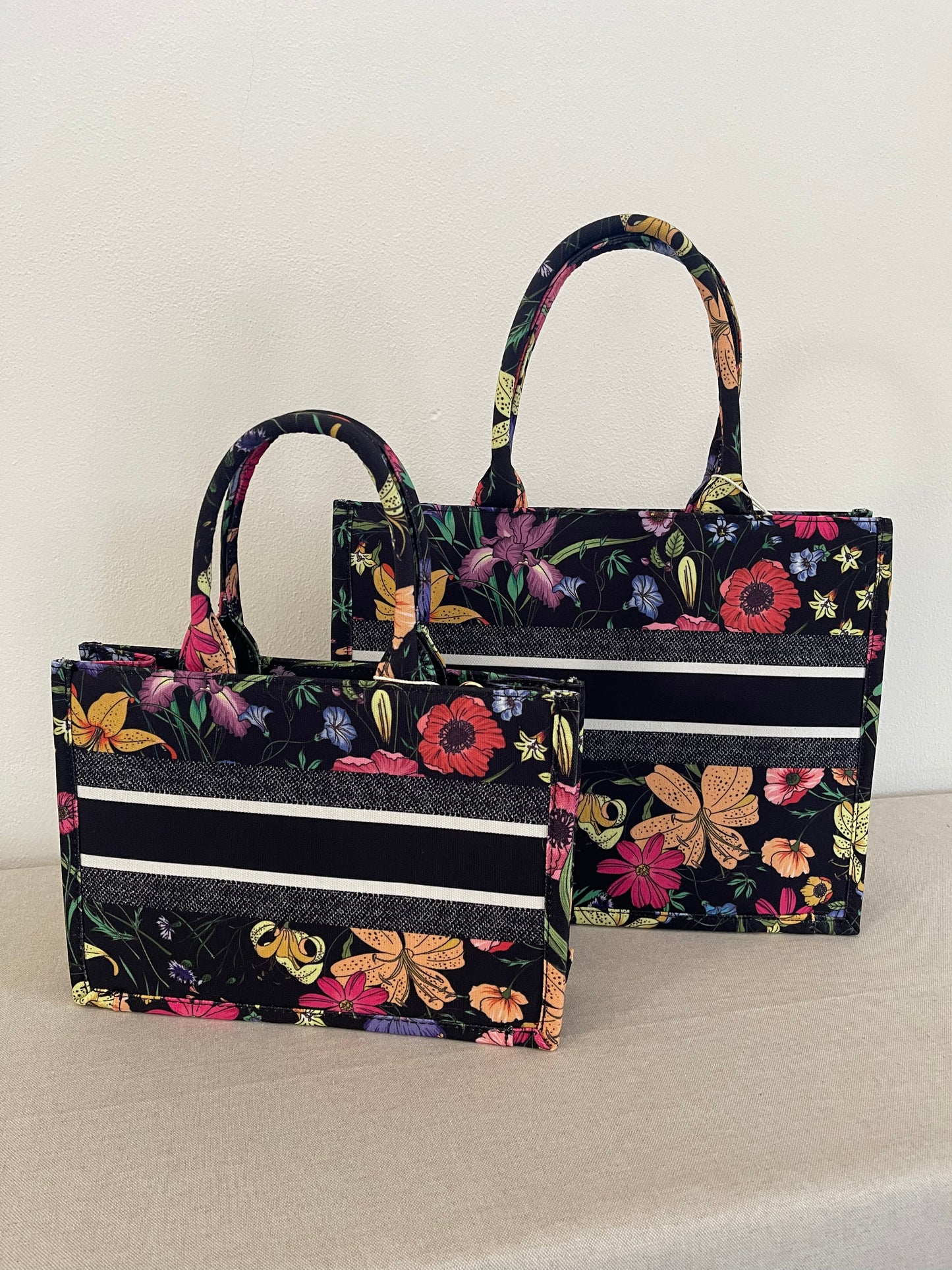 TOTE BAG BLACK LILY piccola - personalizzabile